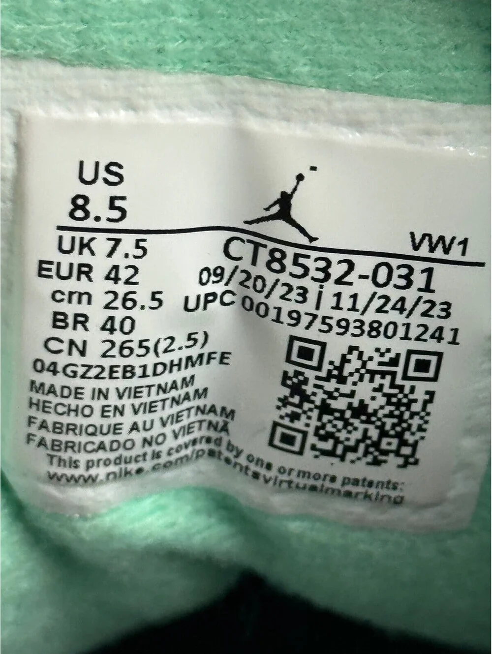 Size 8.5 - Air Jordan 3 Retro Green Glow